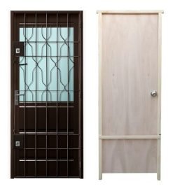 Puerta Con Reja Frente Chapa + Puerta Interior Eucaliptos